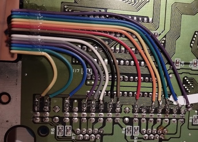 Connections to IO port pins